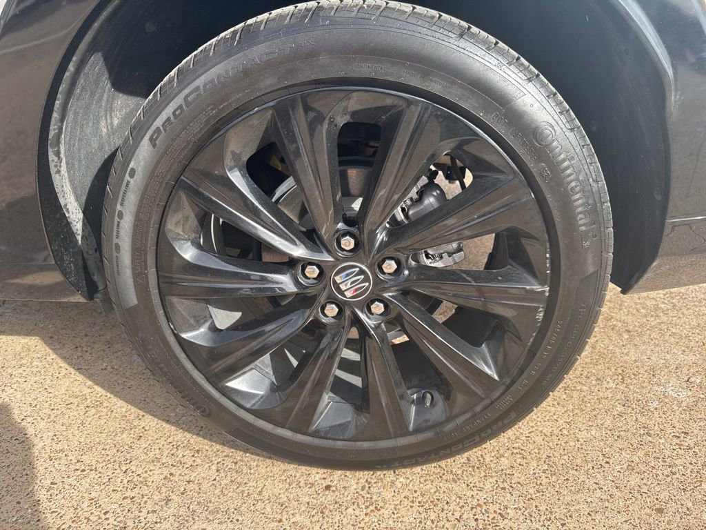 Used 2024 Buick Envista Sport Touring w/ Experience Buick Package image 4