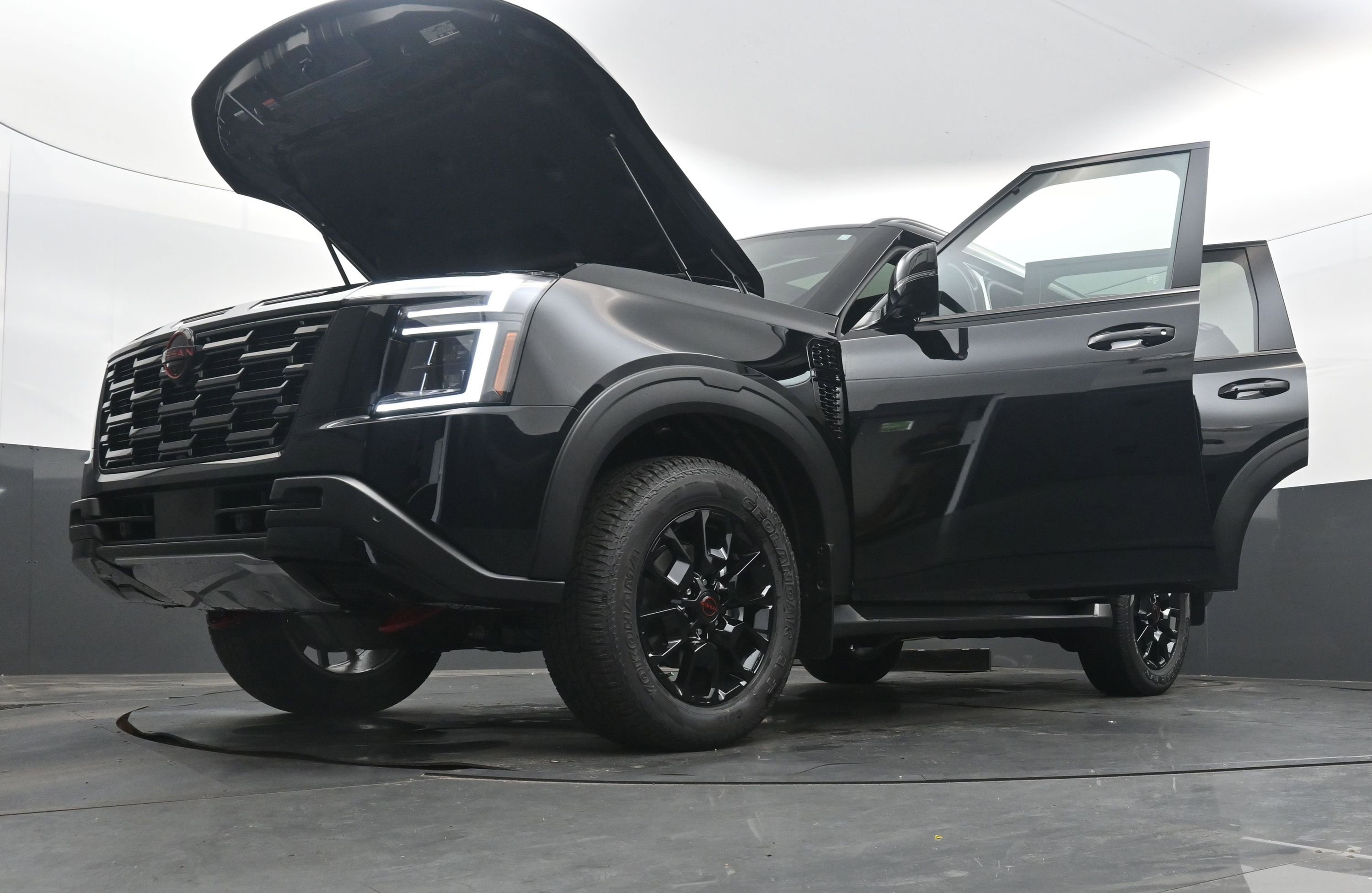 New 2026 Nissan Armada PRO-4X image 43