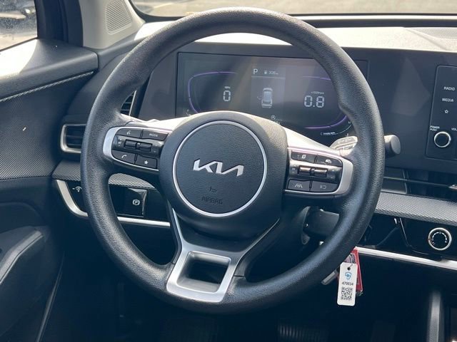 Certified 2025 Kia Sportage LX image 16