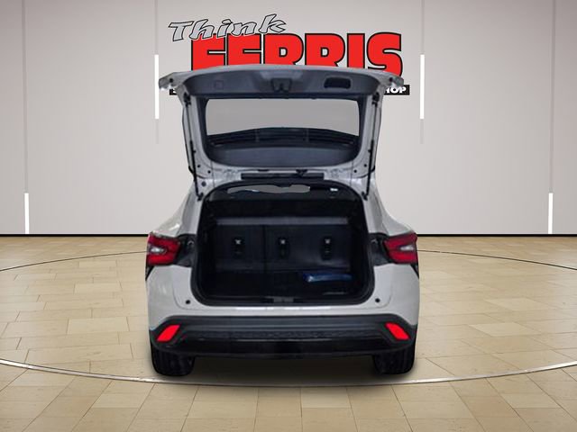 New 2026 Chevrolet Trax RS w/ Sunroof Package image 5
