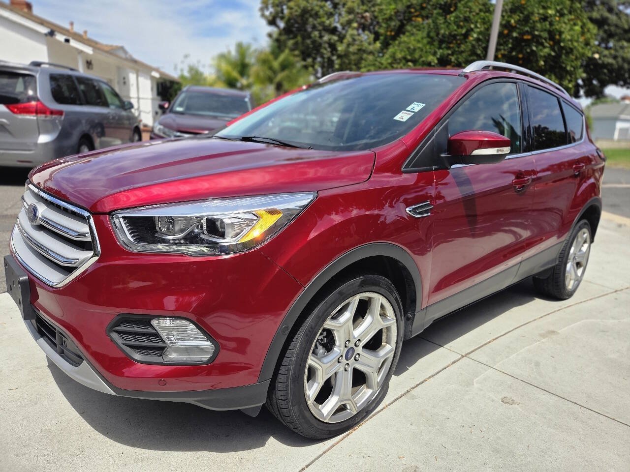 Used 2017 Ford Escape Titanium w/ Equipment Group 301A AWD/4WD image 4