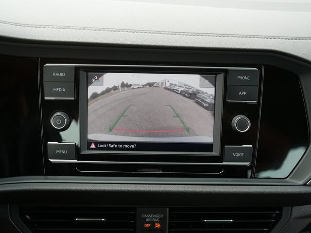 Certified 2023 Volkswagen Jetta SE FWD image 29