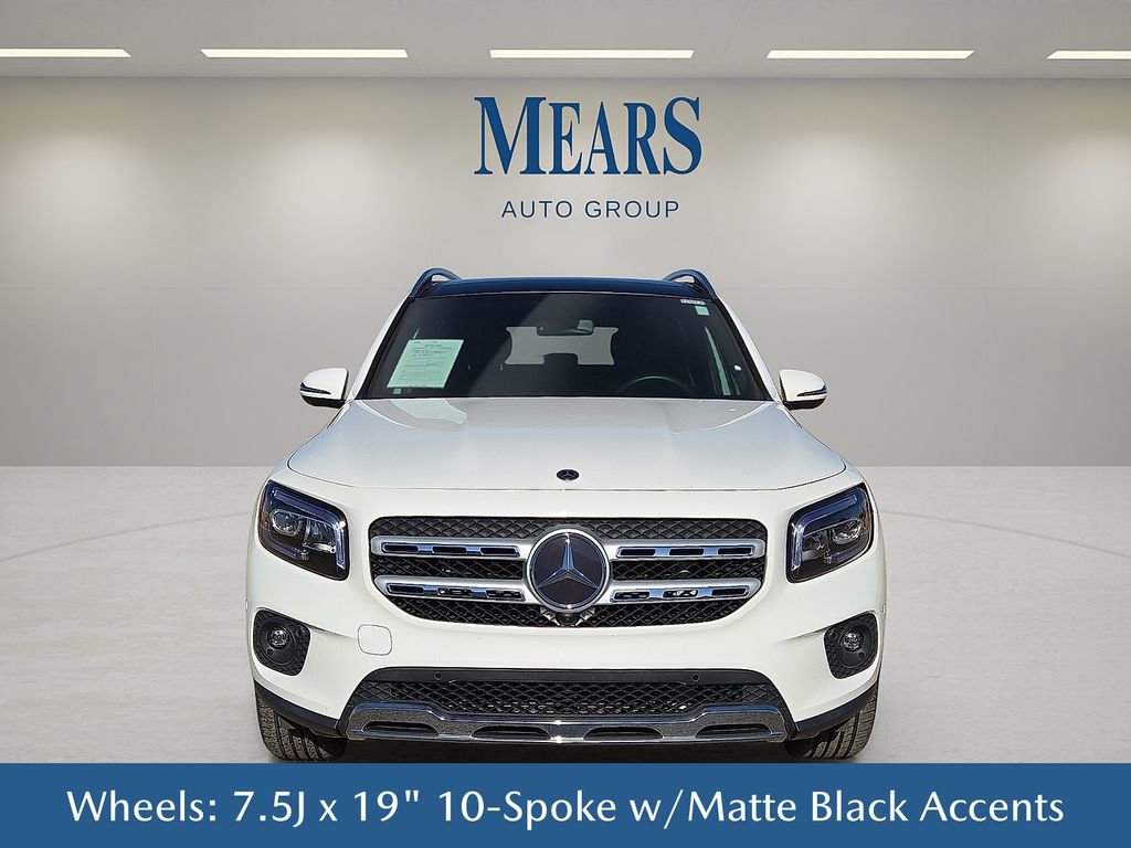 Used 2022 Mercedes-Benz GLB 250 w/ Premium Package Lite image 9