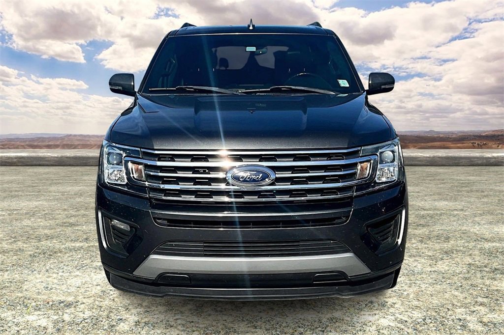 Used 2019 Ford Expedition Max XLT w/ Equipment Group 202A image 2