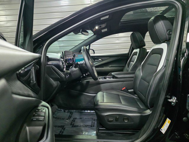 Used 2024 Chevrolet Blazer EV LT image 13