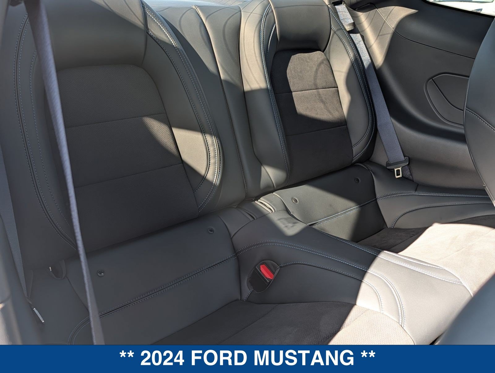 Used 2024 Ford Mustang Dark Horse RWD image 21
