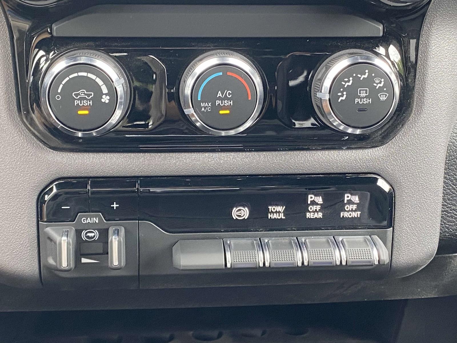 New 2025 RAM 2500 Big Horn image 28