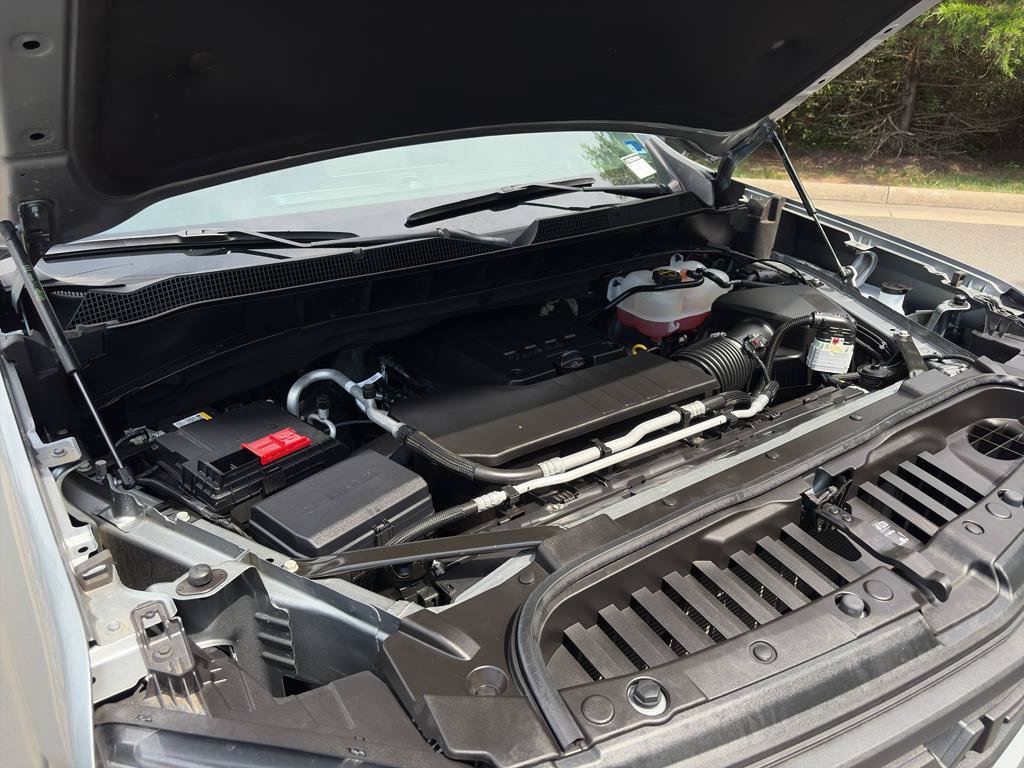Certified 2025 Chevrolet Silverado 1500 Custom w/ Turbomax Blackout Package AWD/4WD image 27