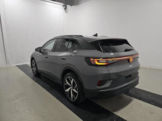 Used 2023 Volkswagen ID.4 Pro S image 6