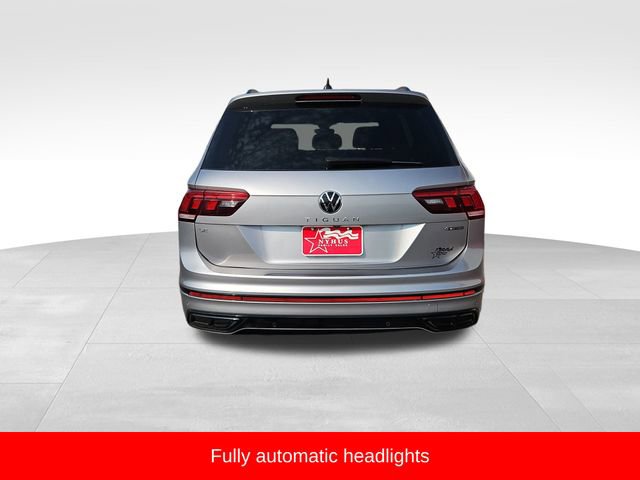 Used 2022 Volkswagen Tiguan SE R-Line image 10