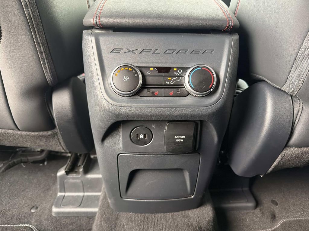 Used 2025 Ford Explorer ST-Line w/ Premium Package image 19
