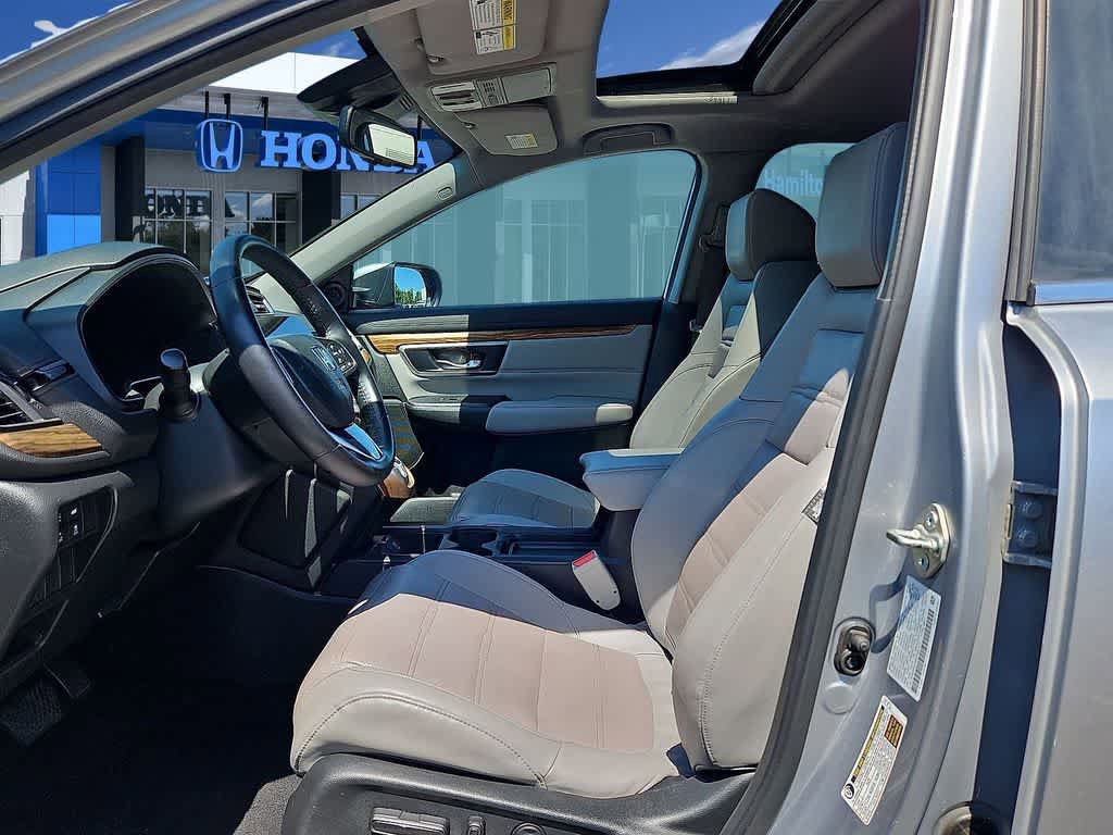 Used 2017 Honda CR-V Touring image 9