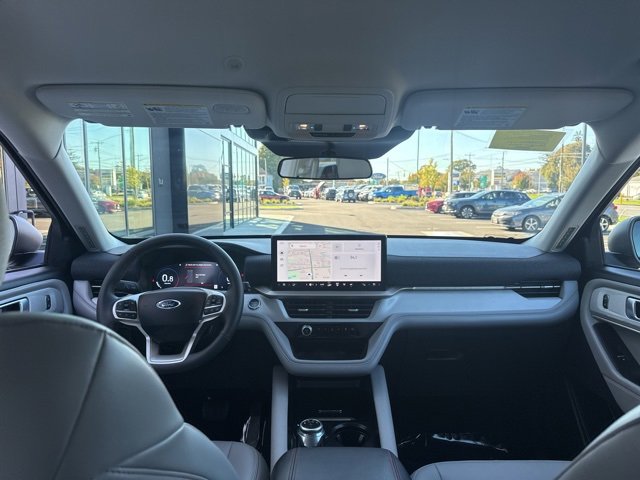 Used 2025 Ford Explorer Active w/ Active Comfort Package image 14