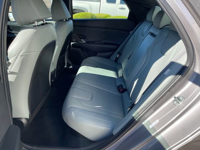 Used 2024 Hyundai Elantra Limited image 16
