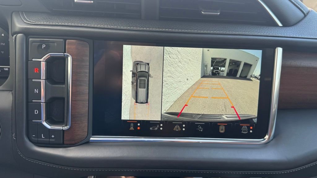 Used 2023 GMC Yukon XL Denali Ultimate image 25