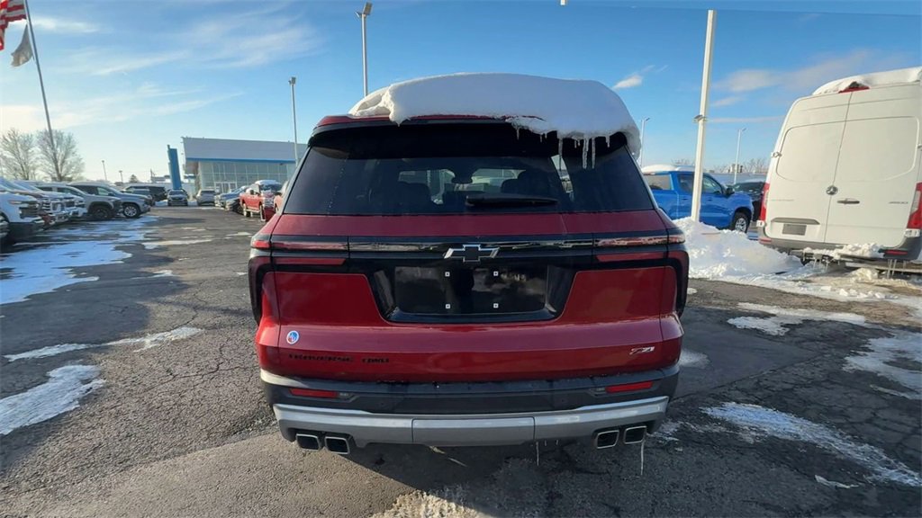 Used 2025 Chevrolet Traverse Z71 w/ Driver Confidence Package image 7
