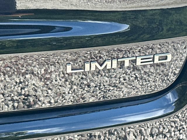 Used 2025 Jeep Compass Limited w/ Elite Group AWD/4WD image 13