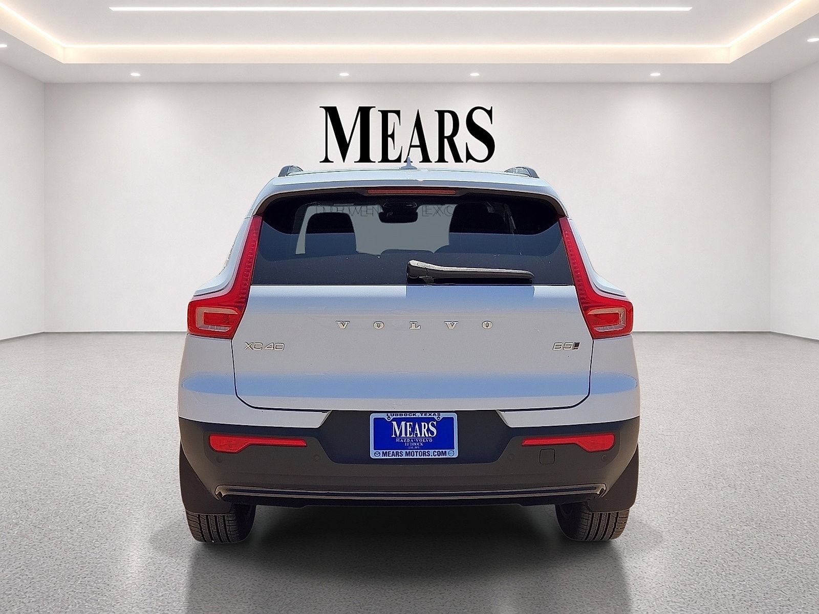 Used 2026 Volvo XC40 B5 Plus AWD/4WD image 5