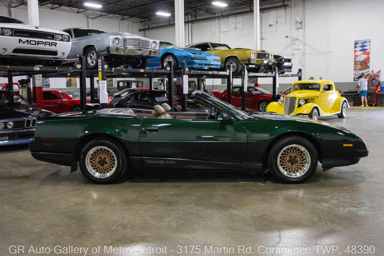 Used 1992 Pontiac Firebird Trans Am image 9