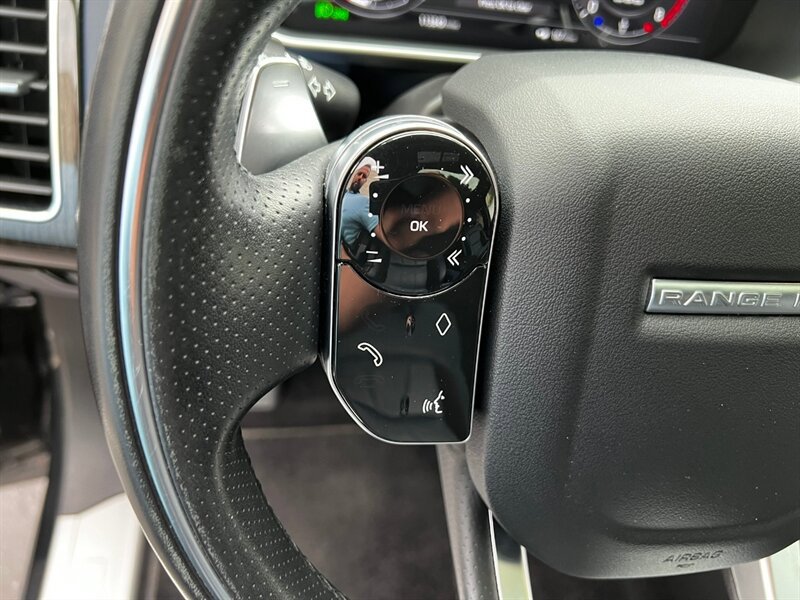 Used 2019 Land Rover Range Rover Sport Supercharged AWD/4WD image 35