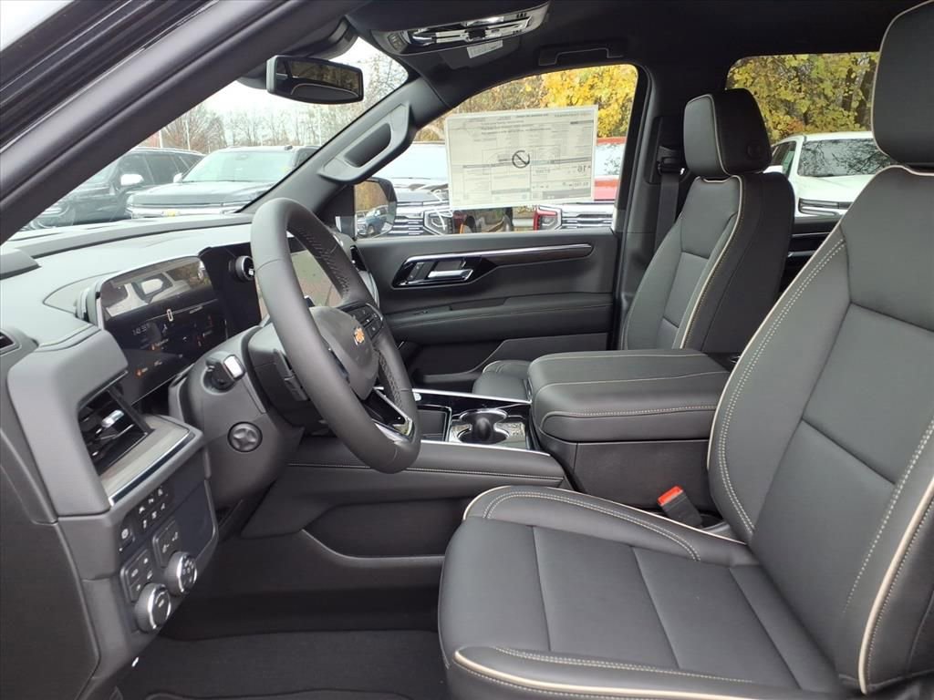 New 2026 Chevrolet Suburban Premier image 11