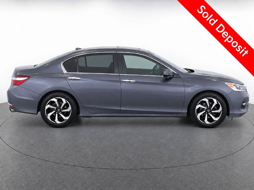 Used 2017 Honda Accord EX image 8