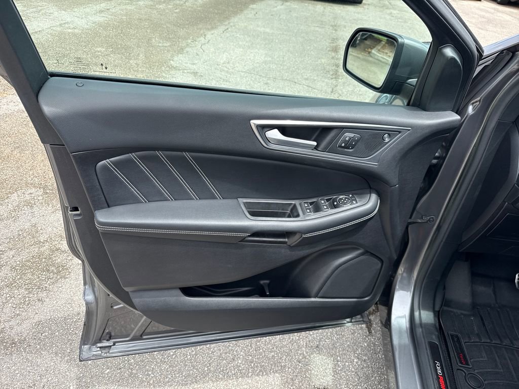 Used 2021 Ford Edge ST w/ Equipment Group 401A image 14