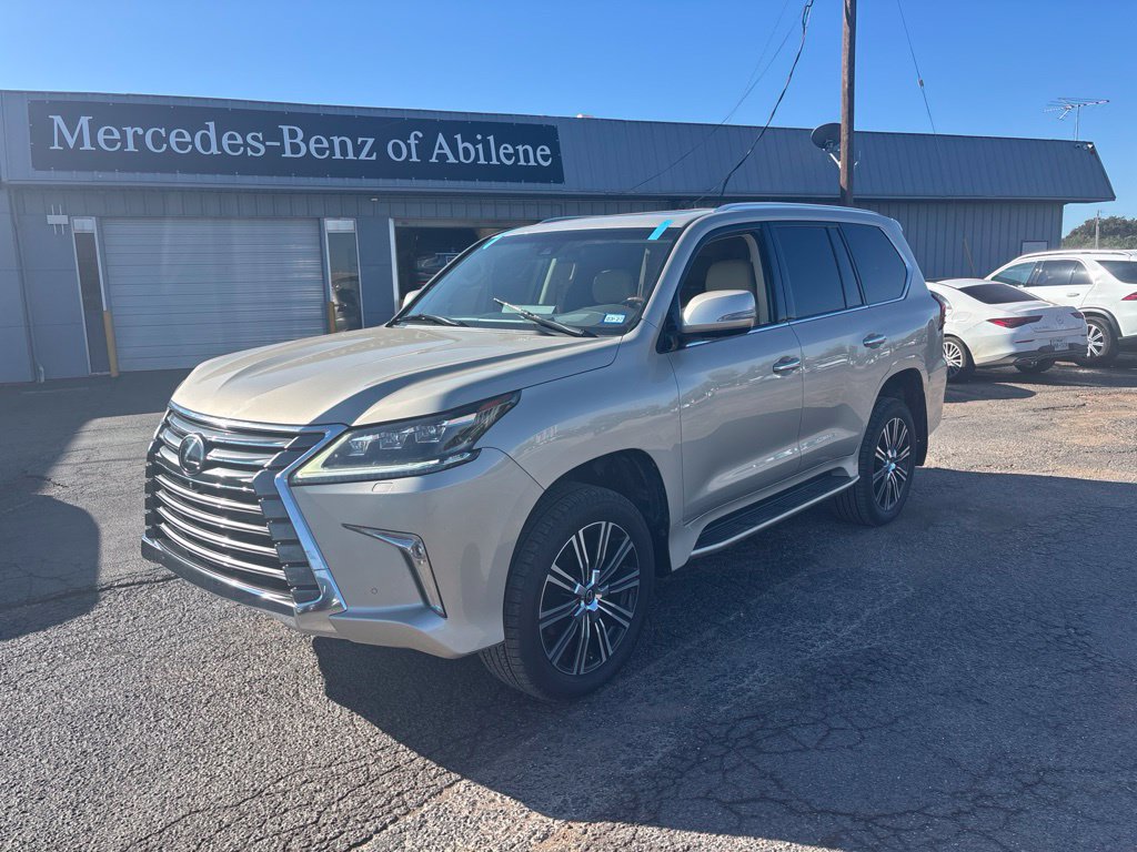 Used 2019 Lexus LX 570 4WD w/ Luxury Package image 2