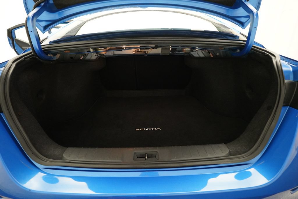 Used 2024 Nissan Sentra SV FWD image 10
