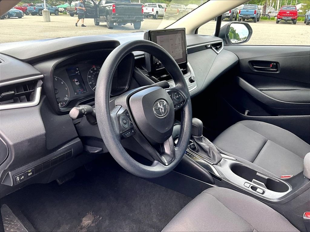 Used 2024 Toyota Corolla LE FWD image 8