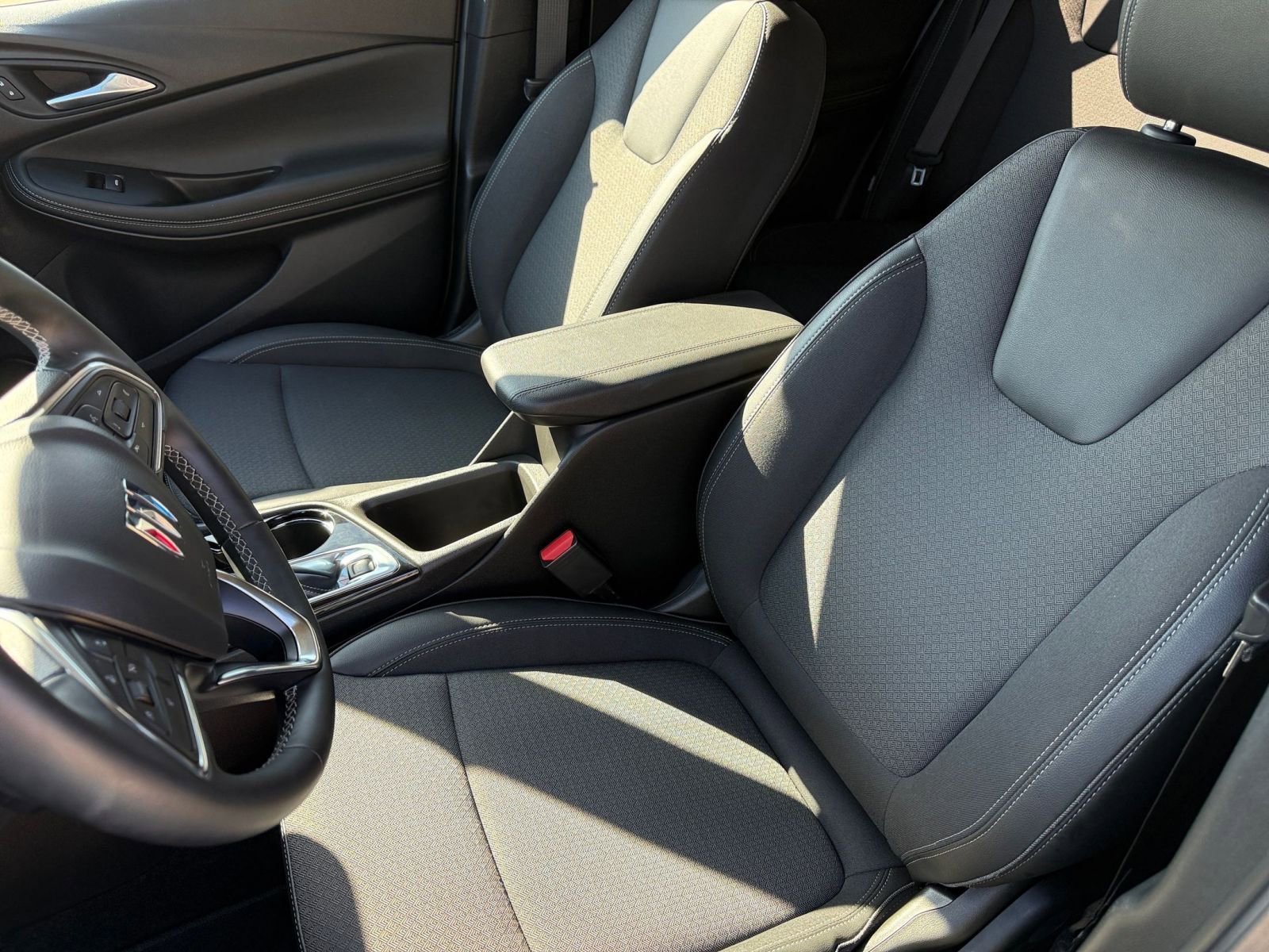 Used 2025 Buick Encore GX Preferred image 36