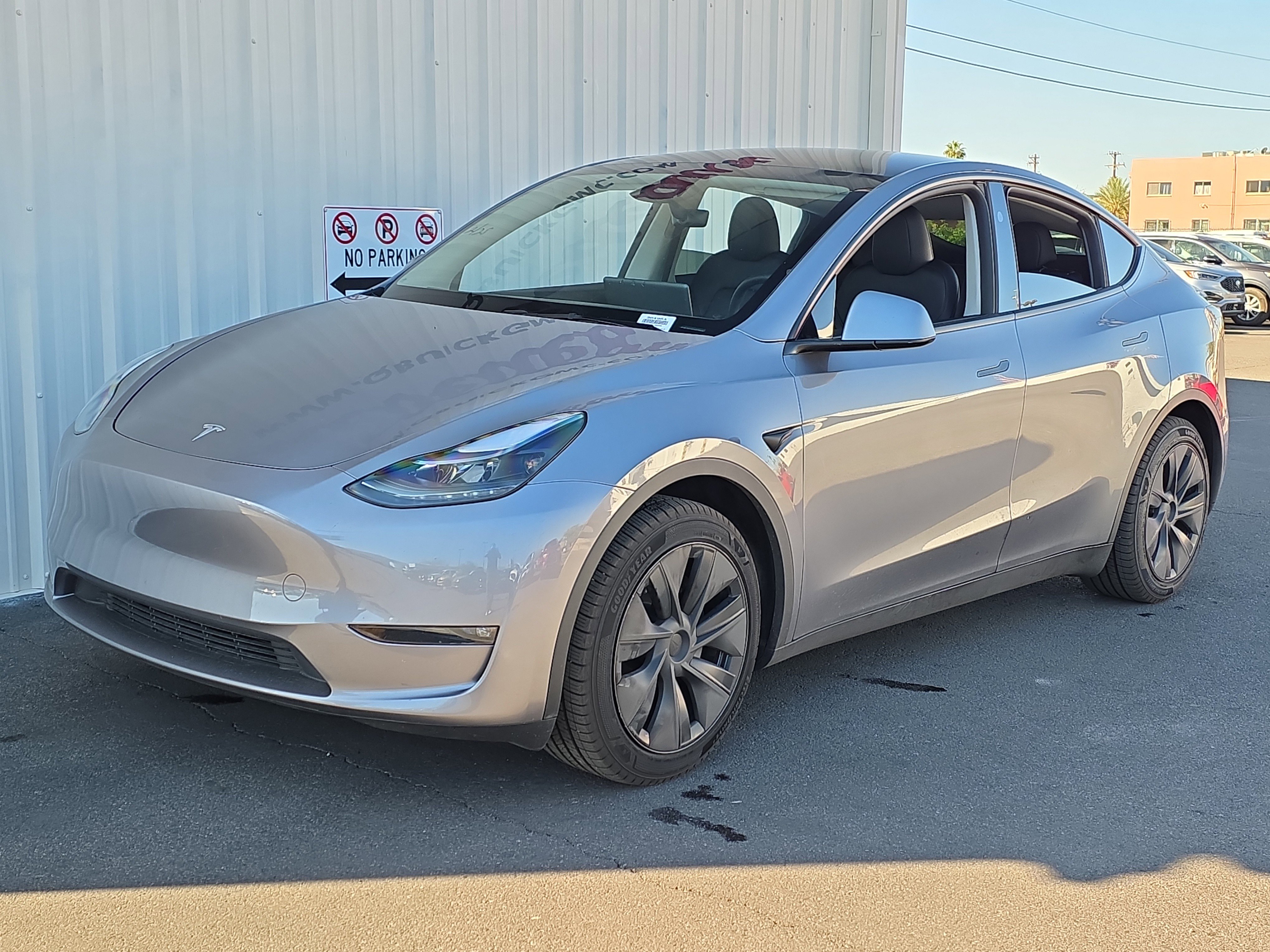 Used 2025 Tesla Model Y Long Range image 3