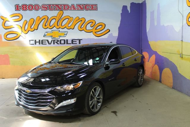 Used 2022 Chevrolet Malibu LT FWD image 2