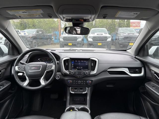 Used 2024 GMC Terrain SLT AWD/4WD image 18
