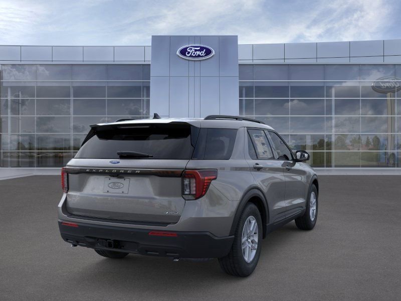 New 2026 Ford Explorer Active AWD/4WD image 8