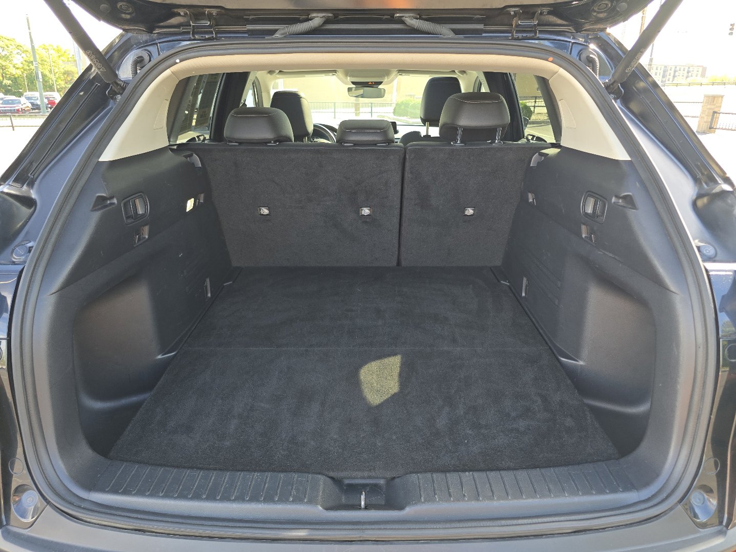 Used 2024 MAZDA CX-50 AWD 2.5 S w/ Premium Package image 24