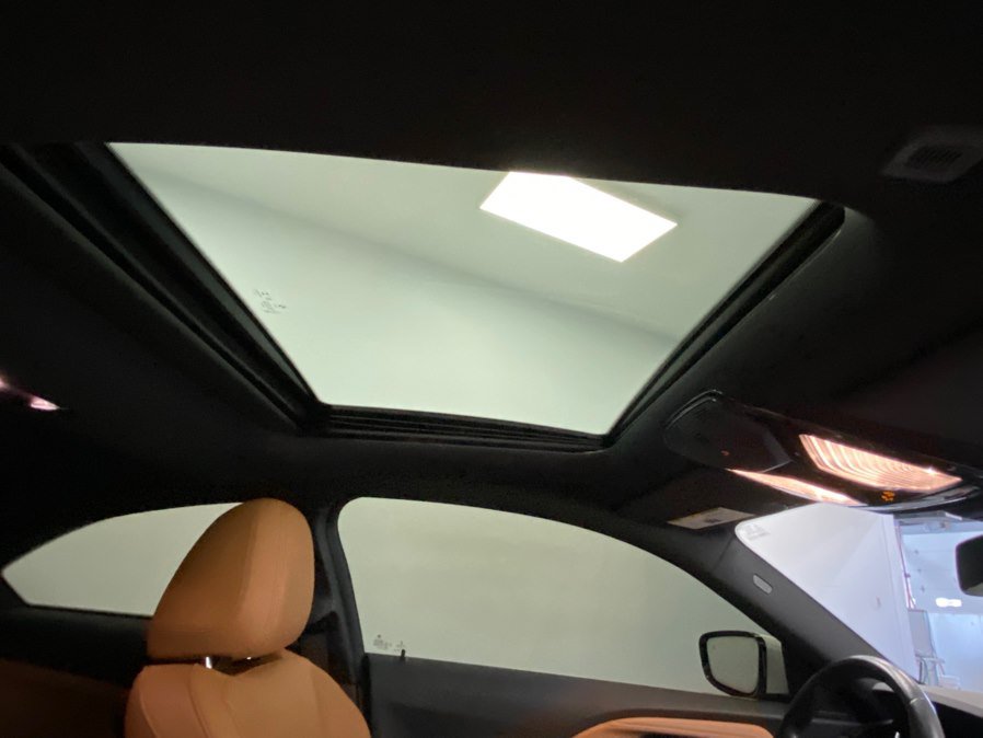 Used 2022 BMW 230i Coupe w/ Premium Package 2 RWD image 23