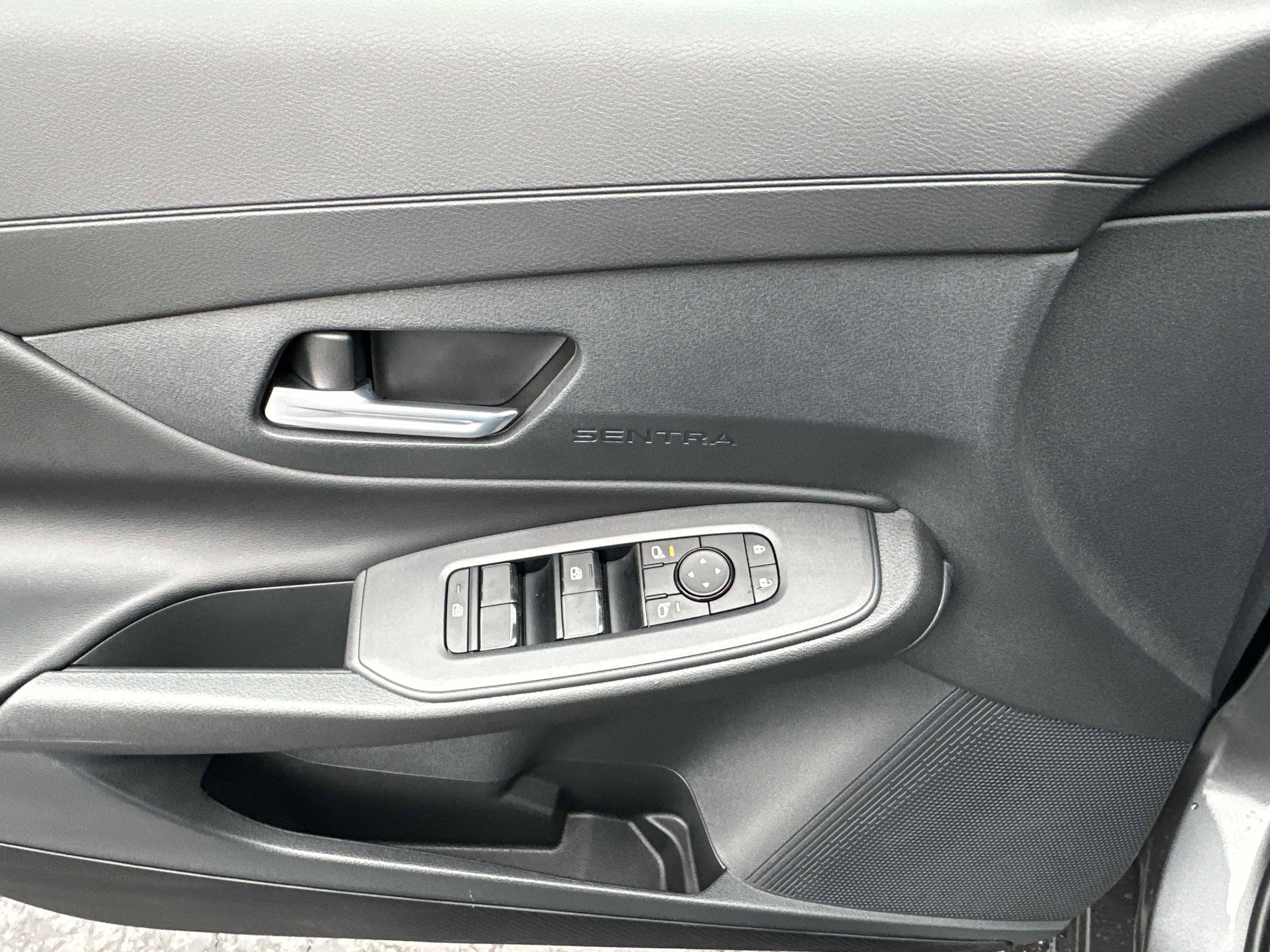 New 2026 Nissan Sentra SV w/ SV Convenience Package FWD image 16
