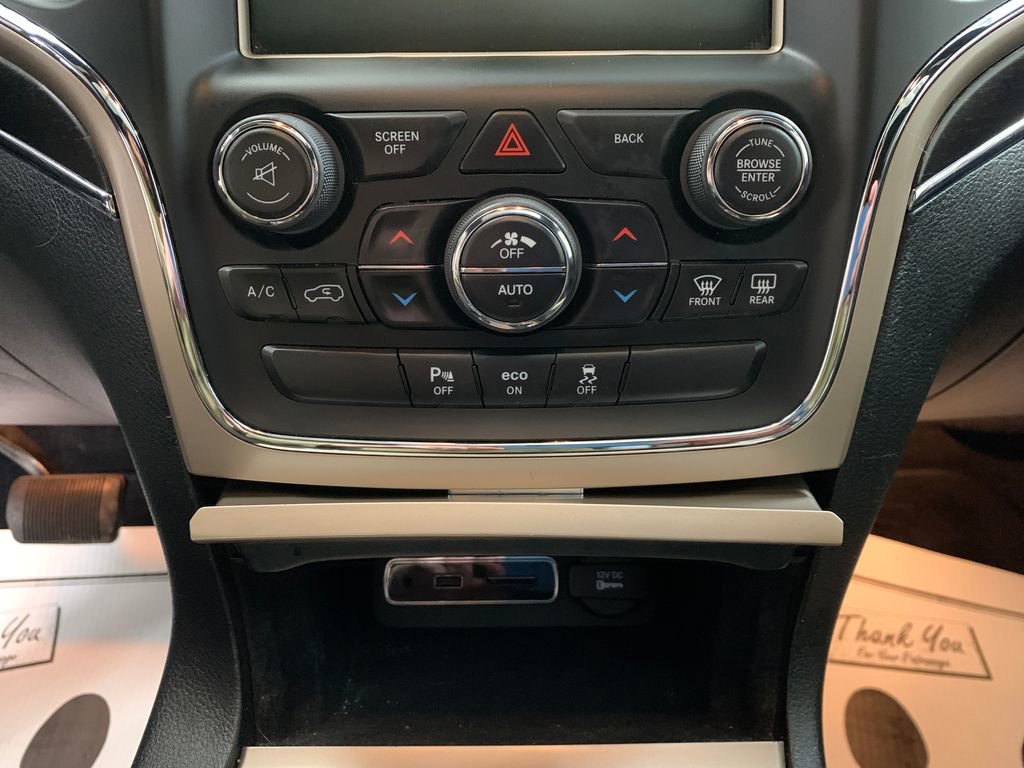 Used 2014 Jeep Grand Cherokee Limited image 28