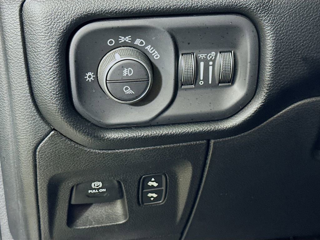 Used 2021 RAM 1500 Laramie w/ Sport Appearance Package image 22