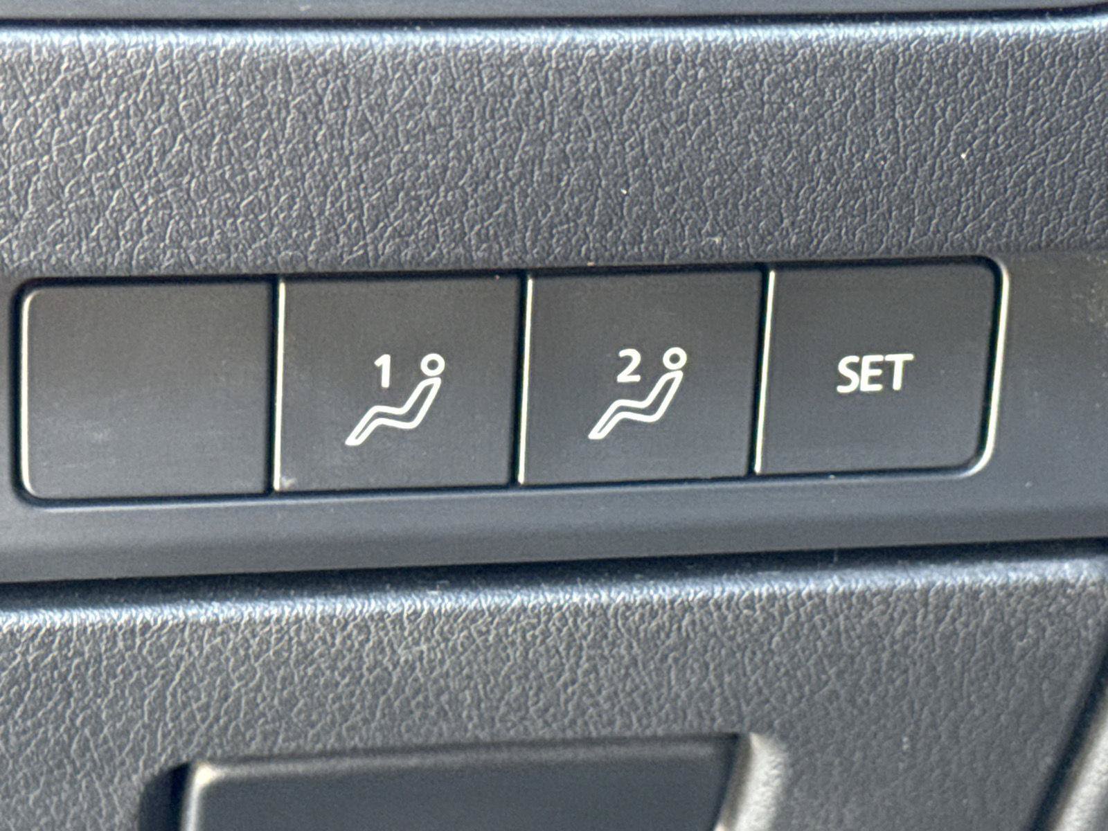 Used 2024 MAZDA MAZDA3 s AWD/4WD image 15