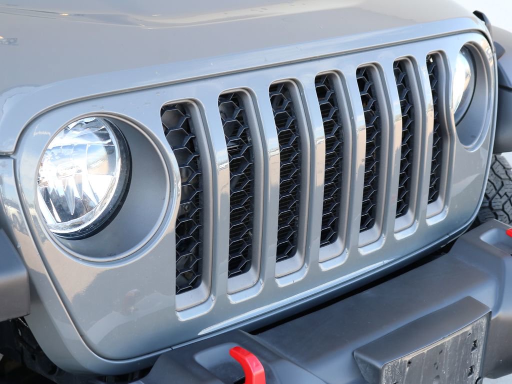 Used 2021 Jeep Gladiator Rubicon w/ Trailer Tow Package AWD/4WD image 12