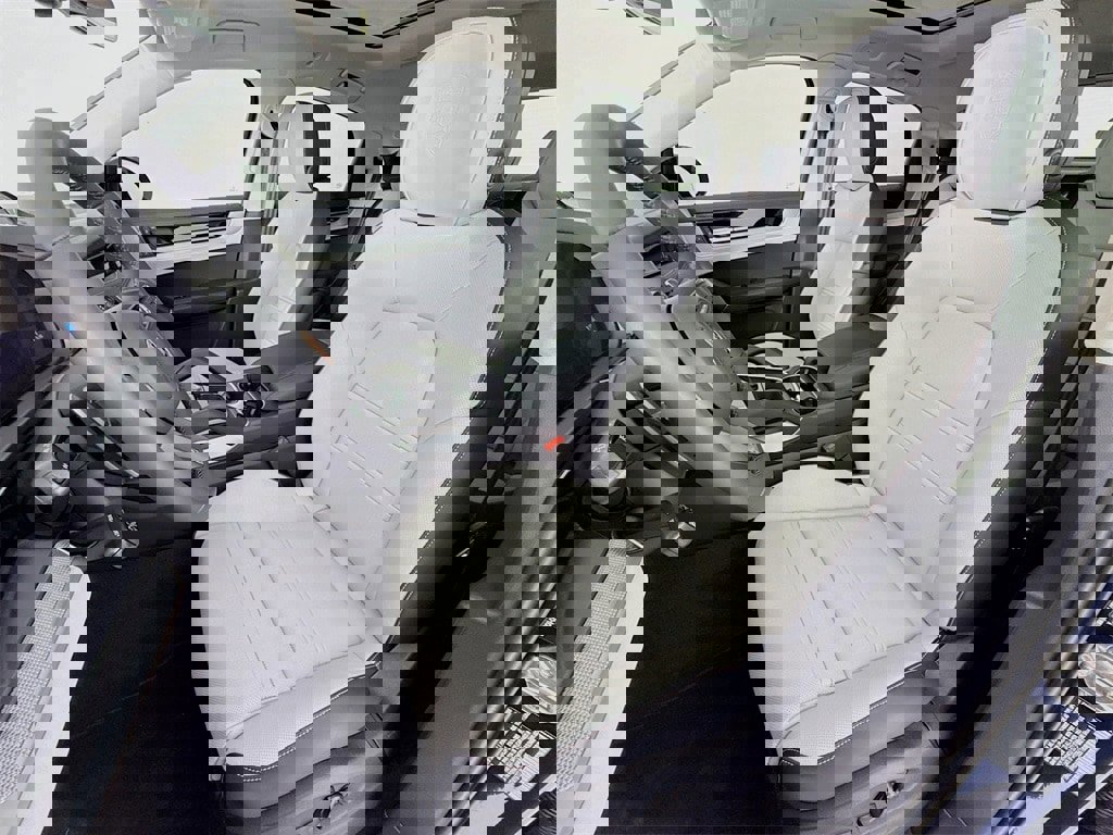 New 2026 Porsche Cayenne S image 5