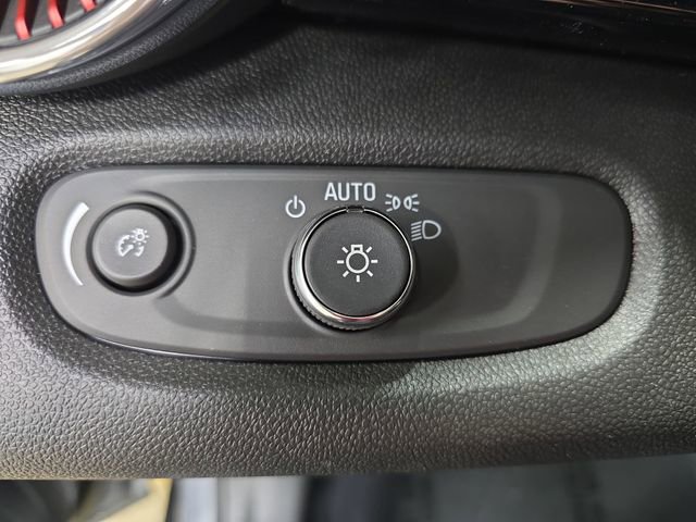 New 2026 Chevrolet Trax RS w/ Driver Confidence Package image 25