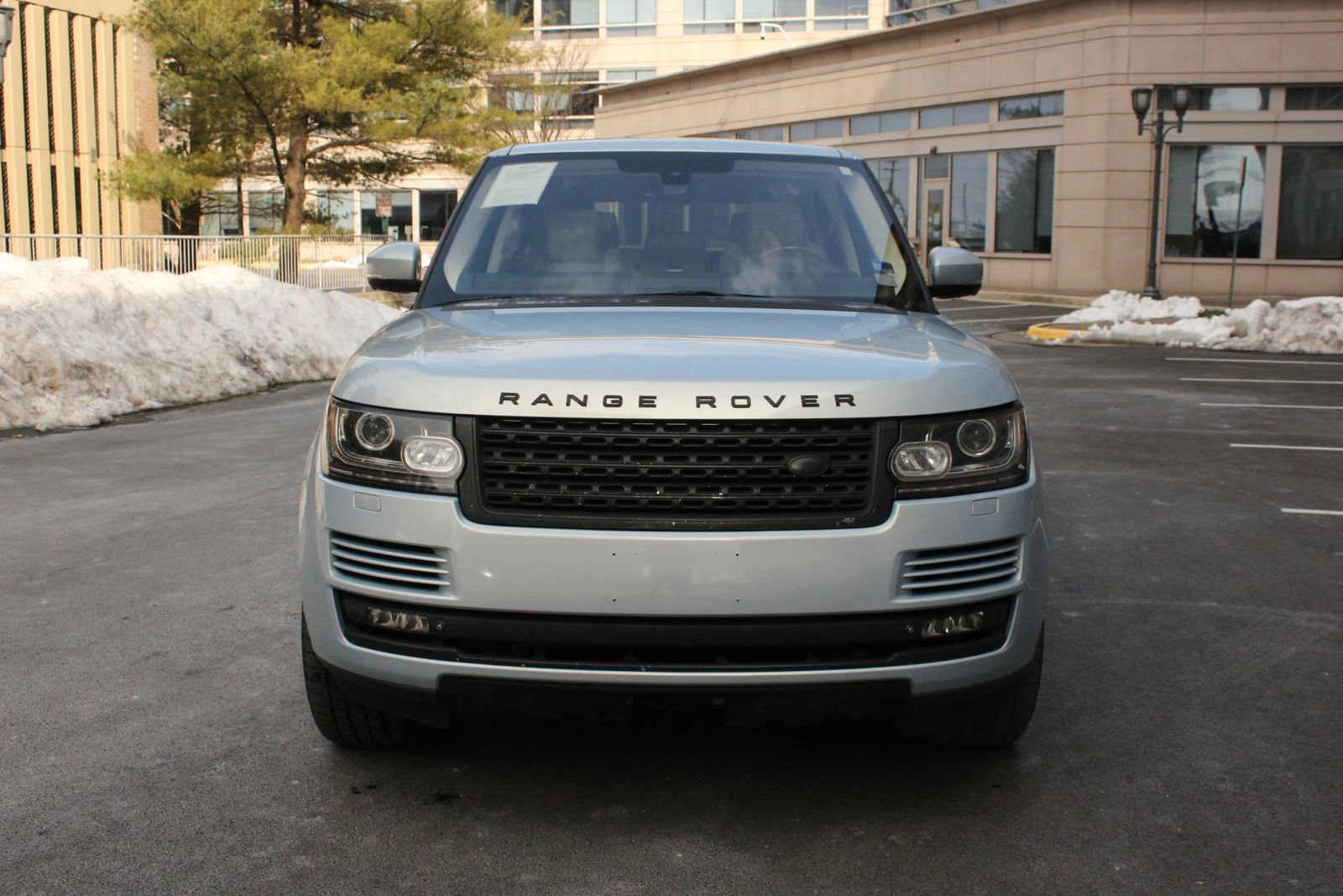 Used 2014 Land Rover Range Rover Supercharged AWD/4WD image 3