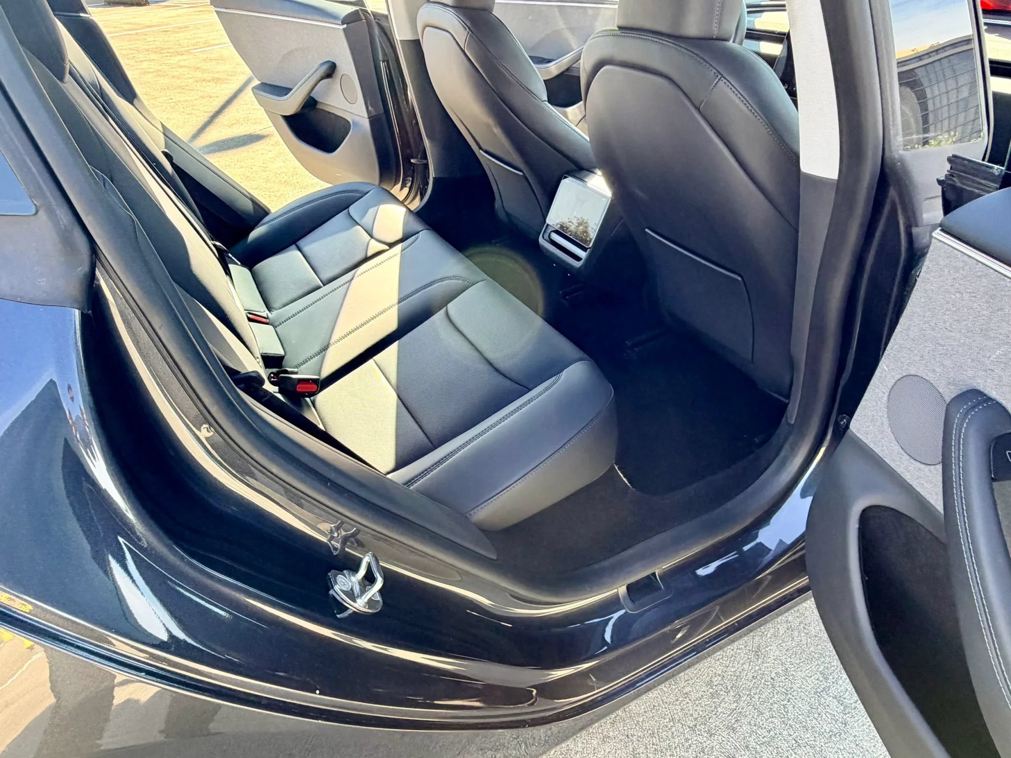 Used 2024 Tesla Model 3 Long Range RWD image 29