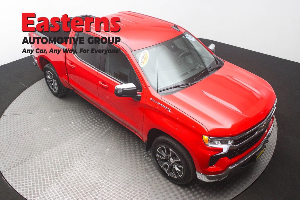 Used 2023 Chevrolet Silverado 1500 LT AWD/4WD image 3