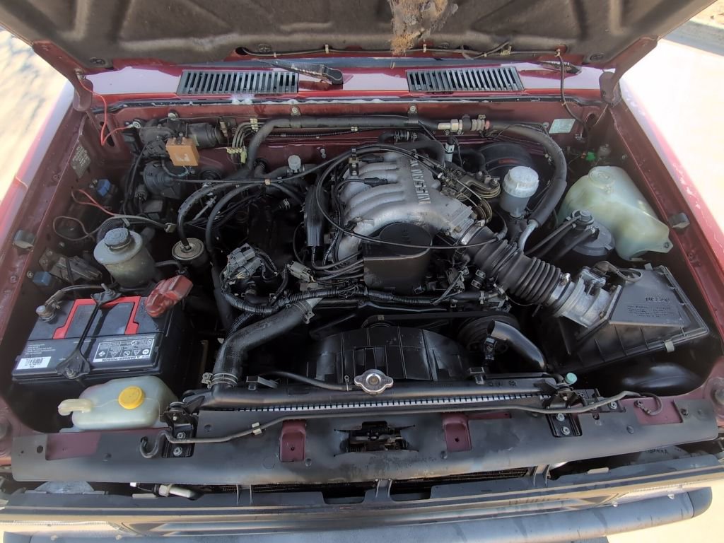 Used 1995 Nissan Pathfinder LE image 30