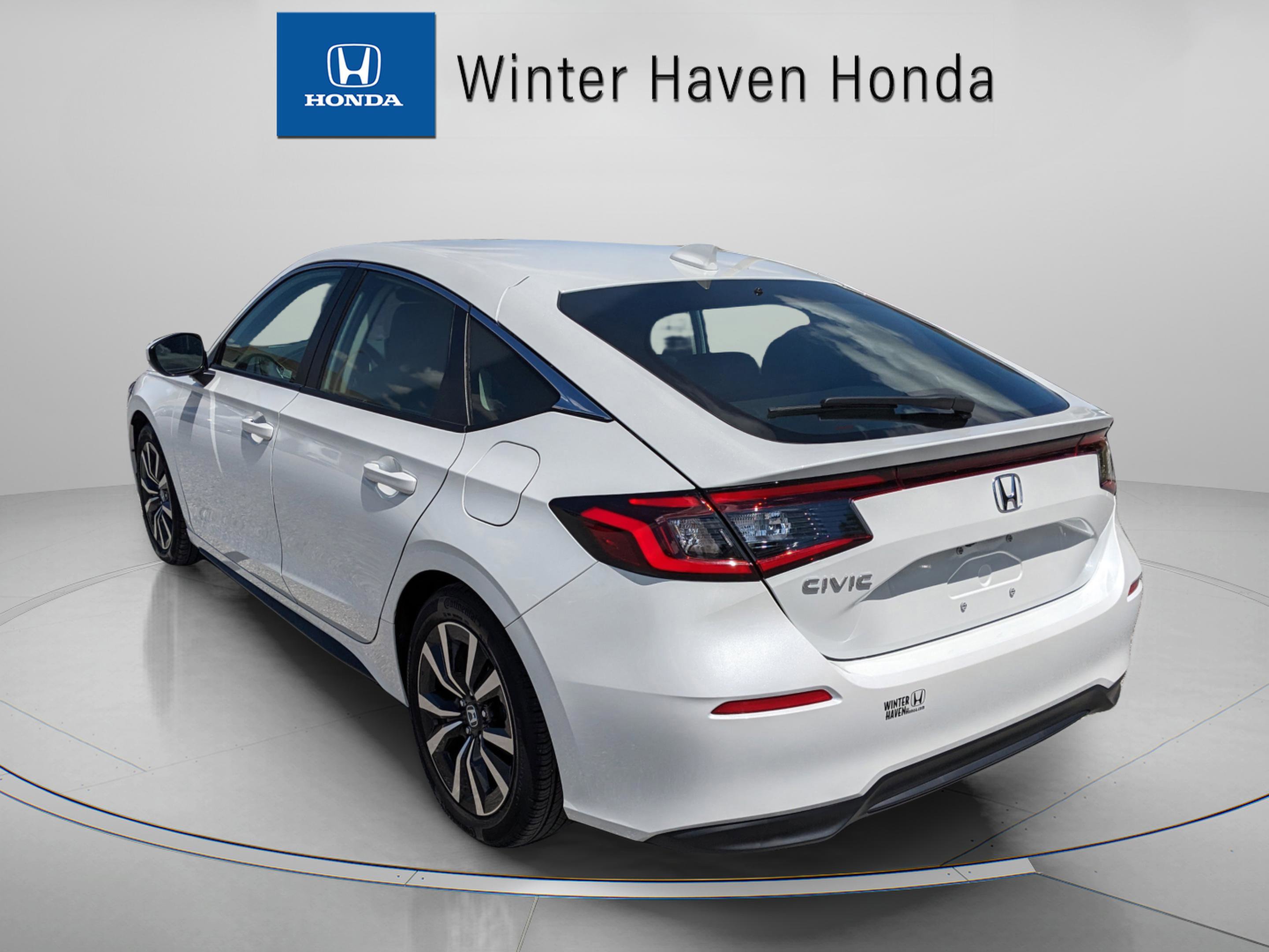 Used 2024 Honda Civic EX-L image 6