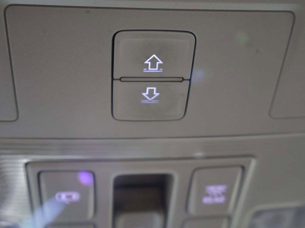 Used 2016 Volkswagen Golf Limited Edition image 50